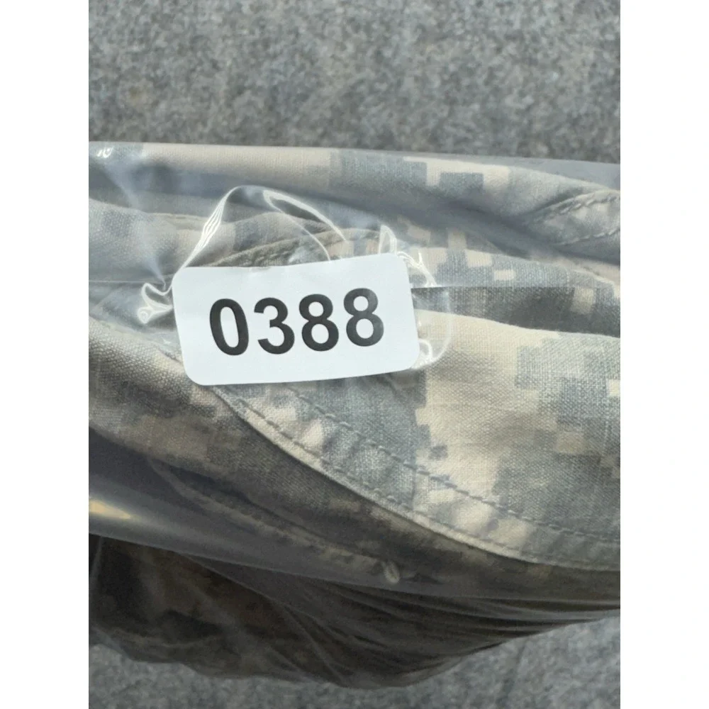 US‎ Army ACU Pants Mens Medium Short UCP Digital Camo Ripstop Cargo Stained USGI